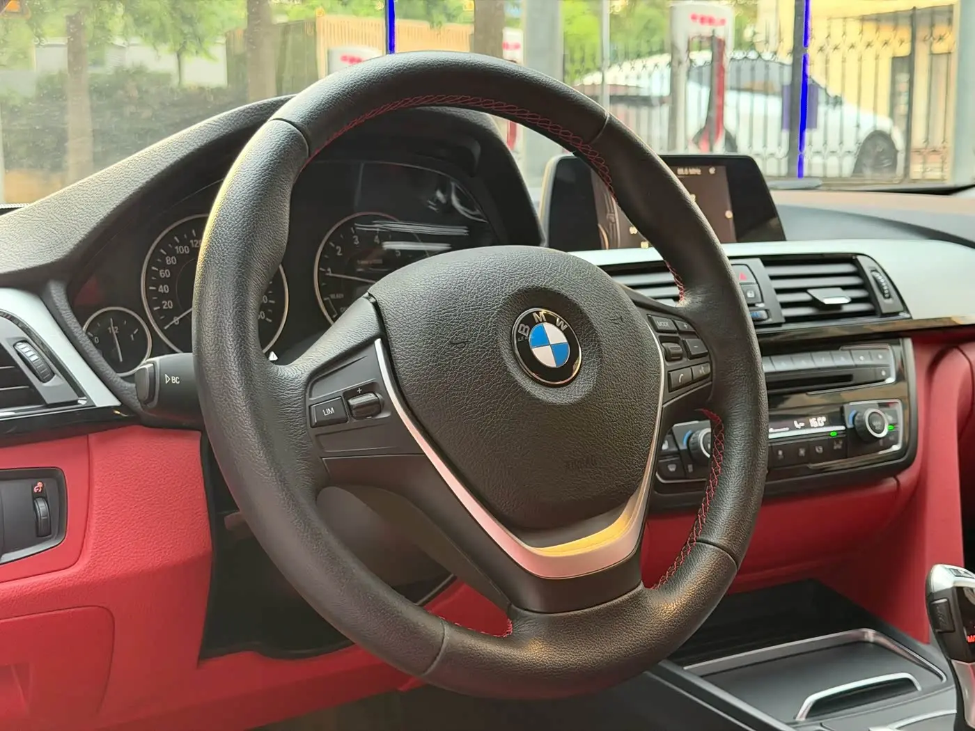 BMW 4 Series 2016 — Фото 10/20