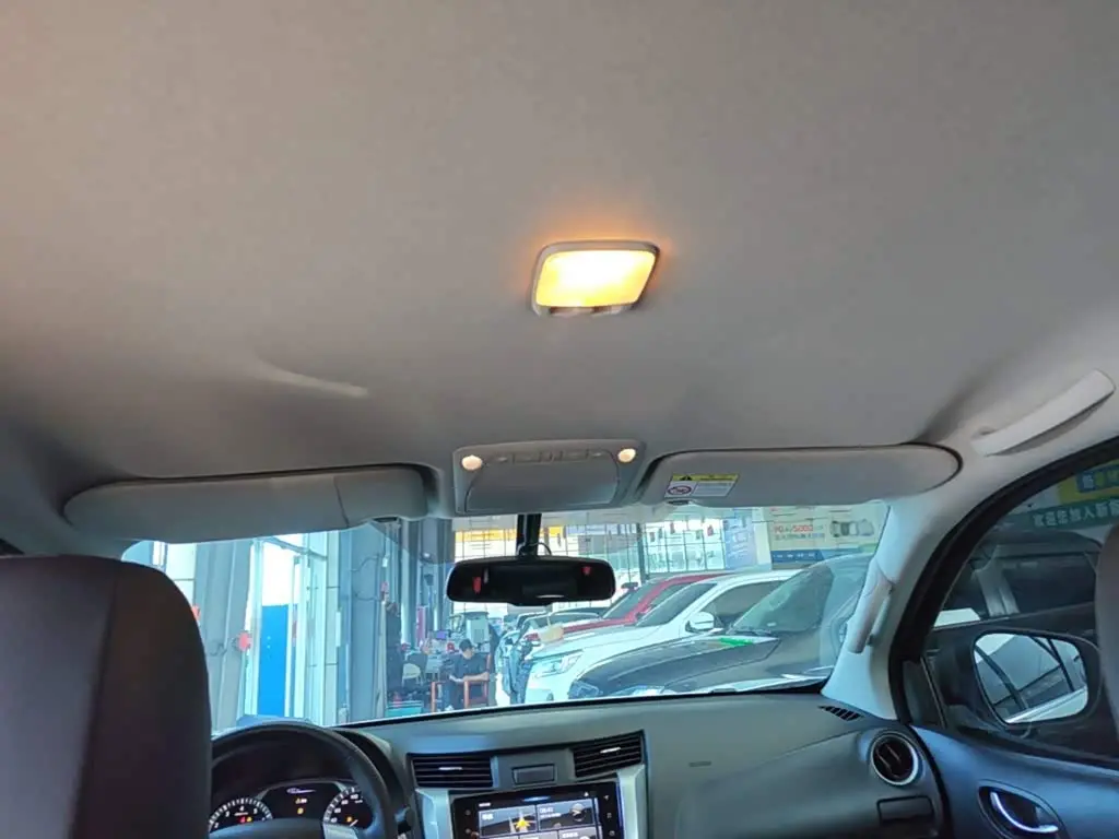 Nissan Navara 2023 — Photo 18/20