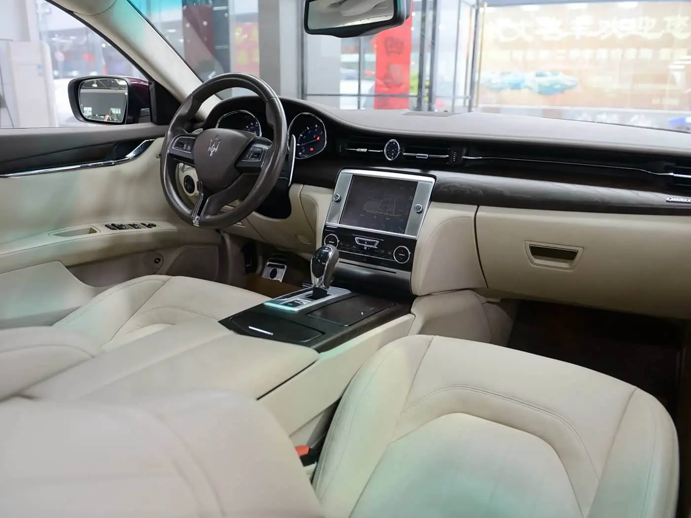 Maserati Quattroporte 2014 — Фото 12/20