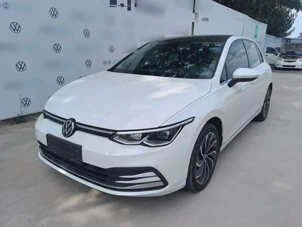 Volkswagen Golf 2024 — ფოტო 2/20