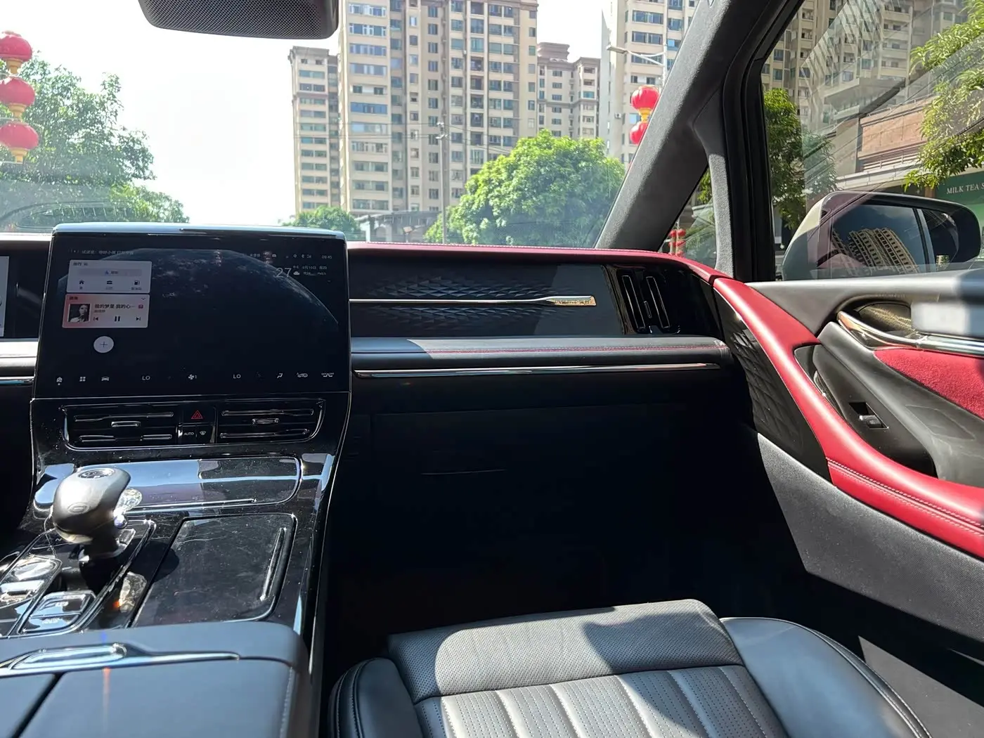 GAC Trumpchi Trumpchi M8 2023 — Photo 9/20