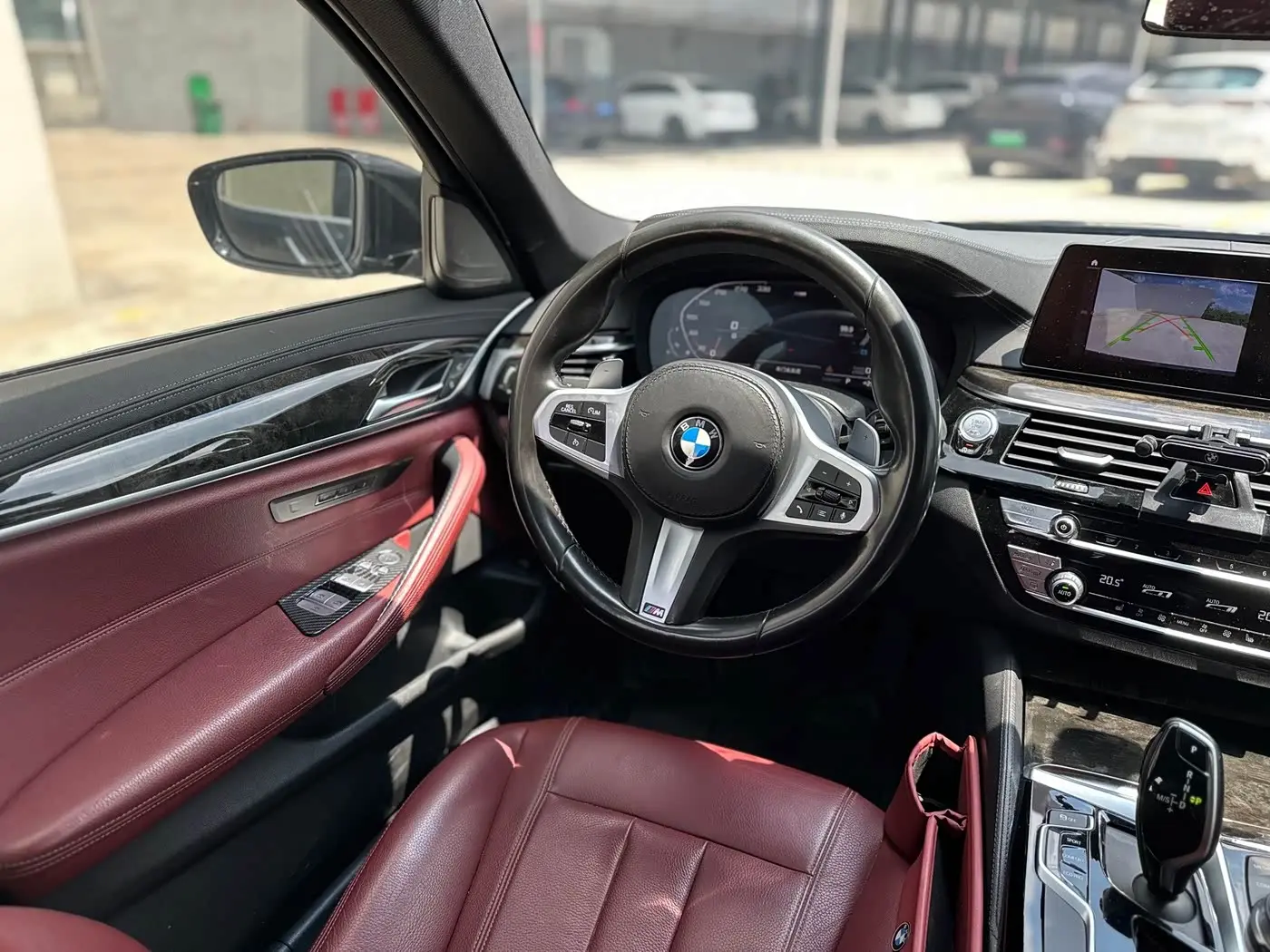 BMW 5 Series 2020 — Photo 13/20