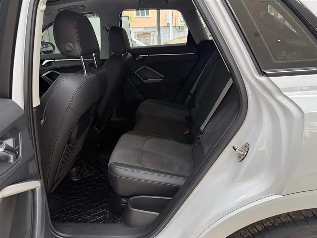 Audi Q3 2023 — Photo 13/20