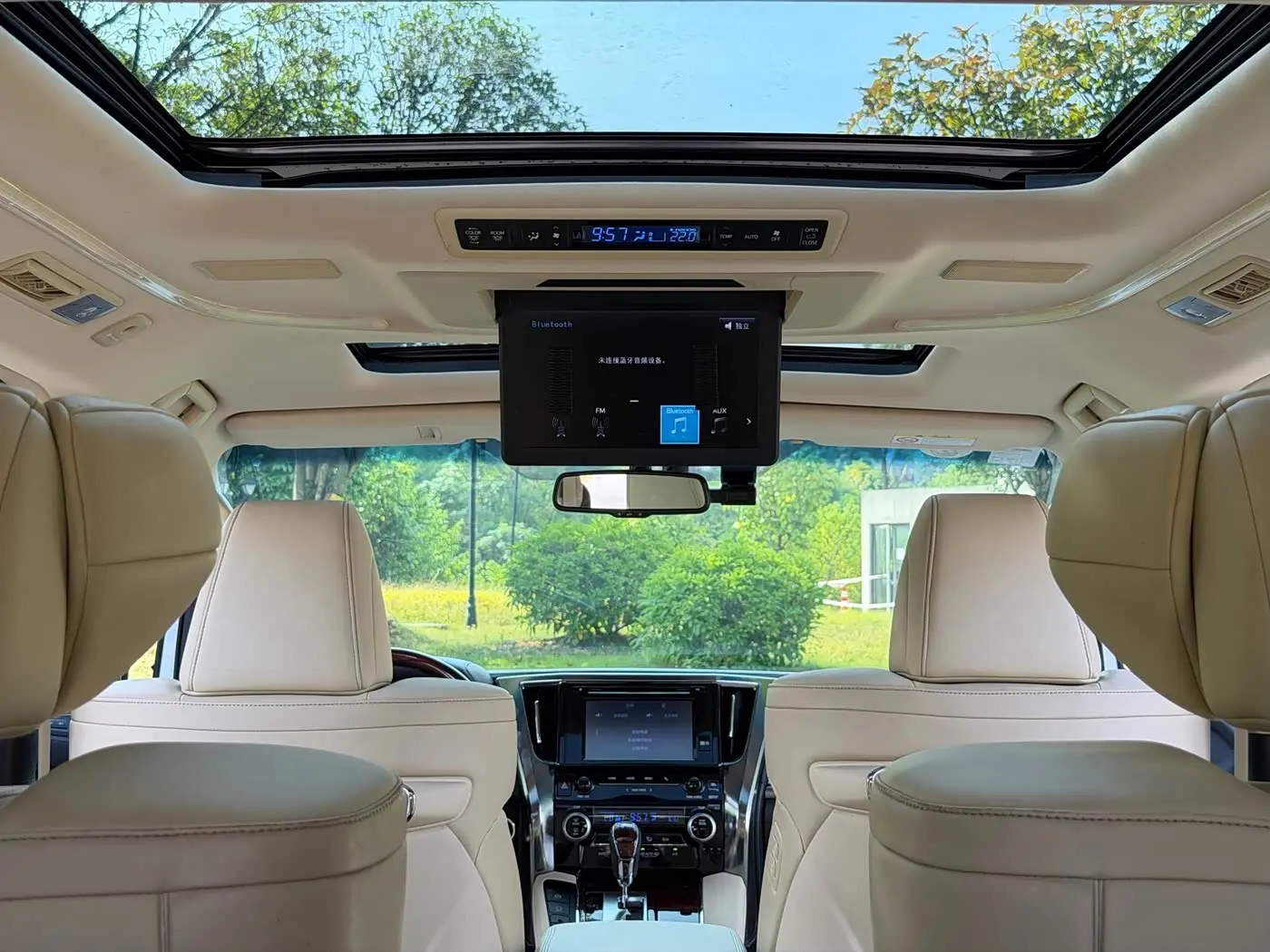 Toyota Alphard 2017 — Фото 13/20