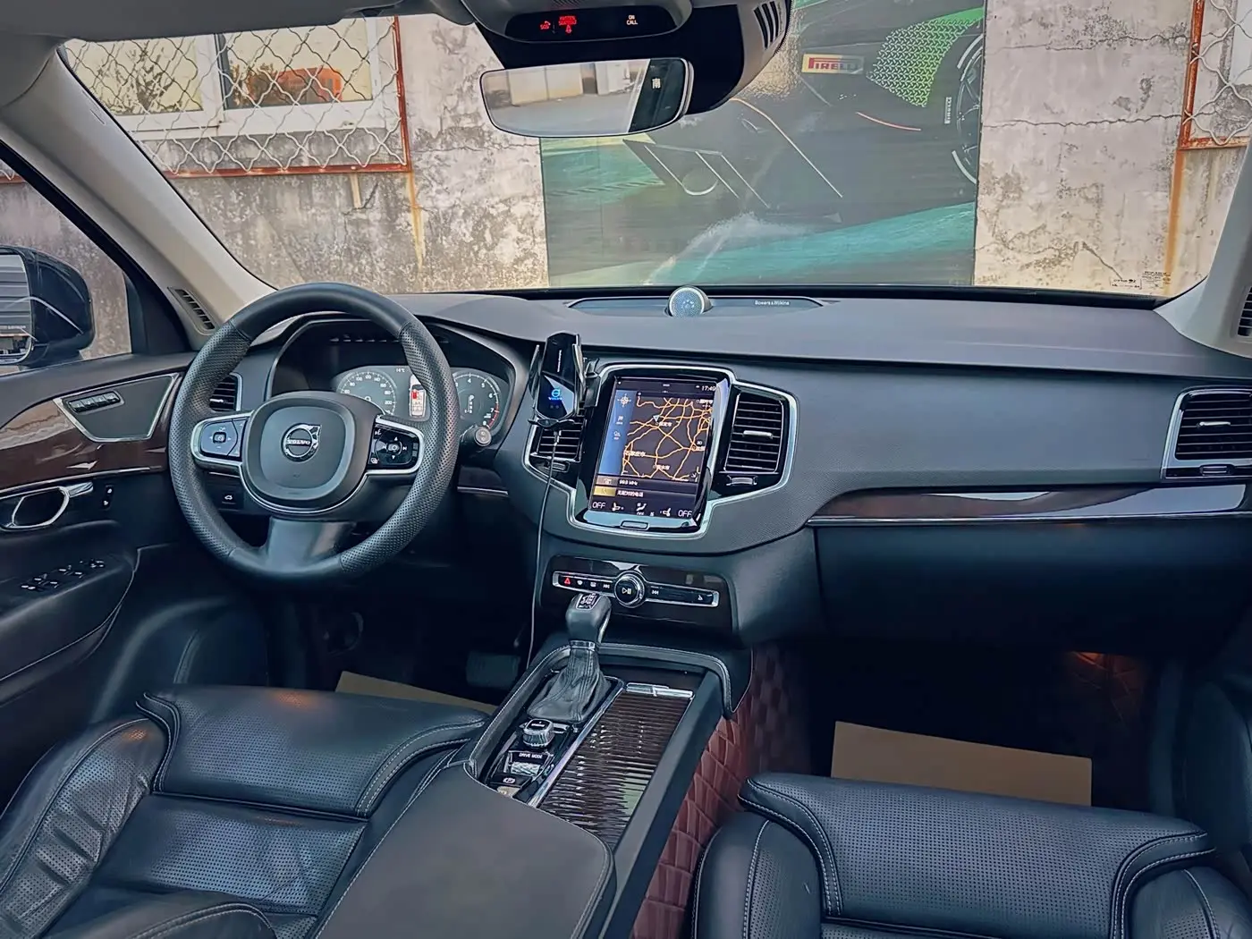 Volvo XC90 2016 — Фото 14/20