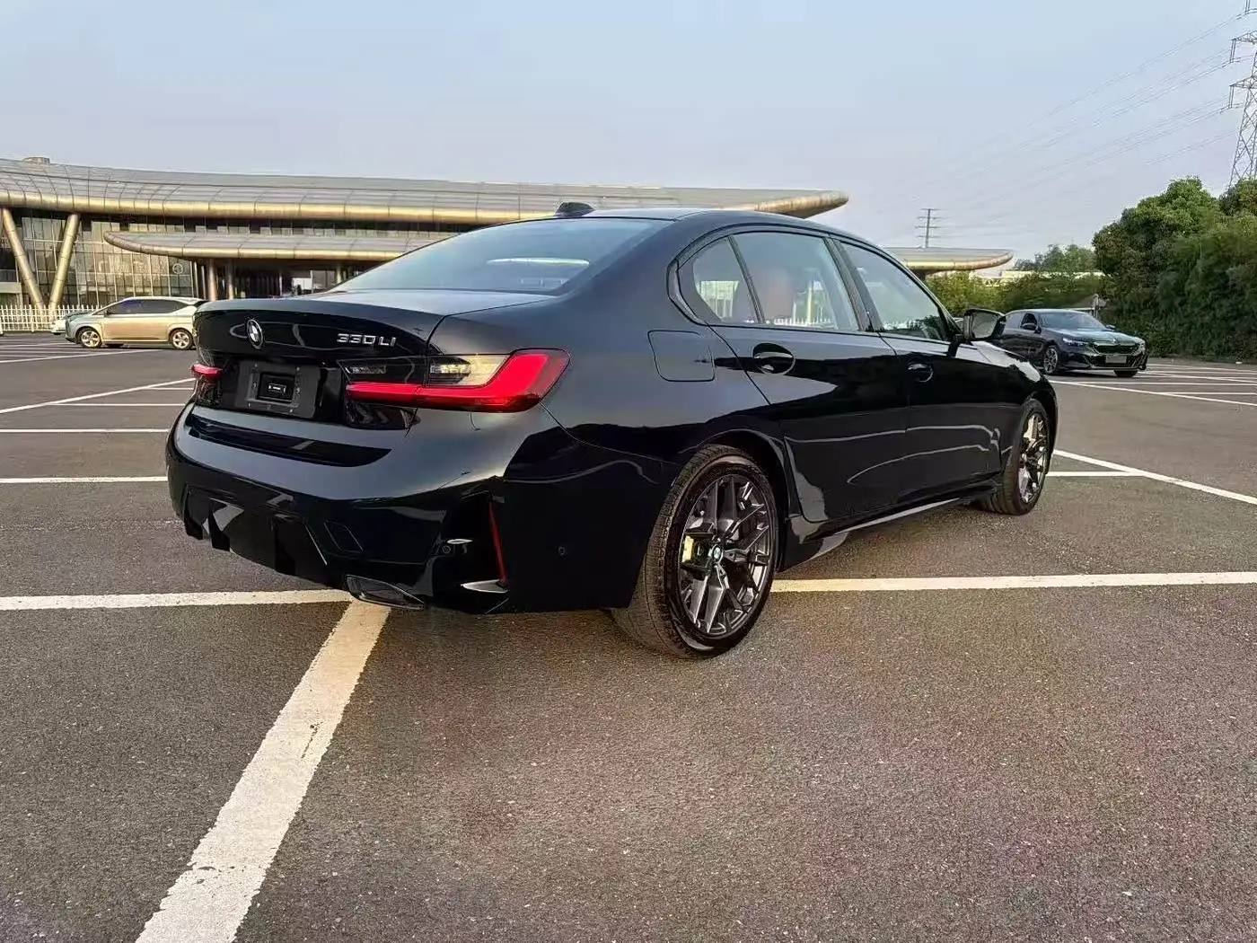 BMW 3 Series 2025 — Şəkil 5/6