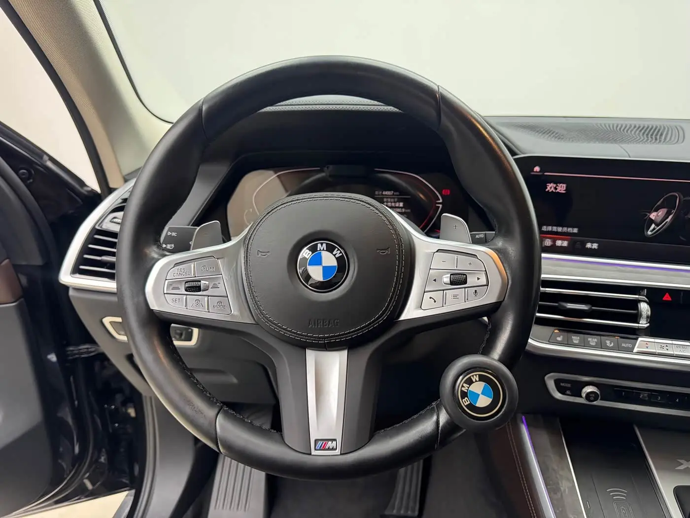 BMW X5 2023 — Photo 8/20
