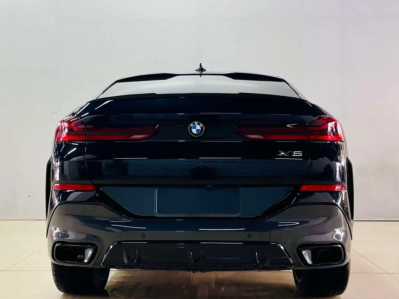 BMW X6 2023 — Photo 7/18