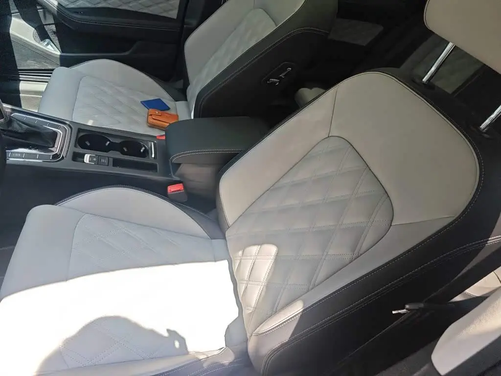 Volkswagen Magotan 2025 — Photo 11/20