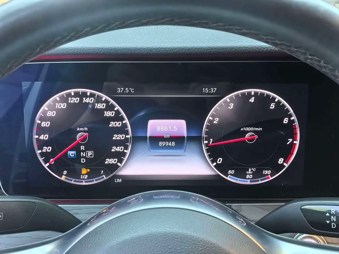 Mercedes-Benz E-Class 2020 — Photo 6/20