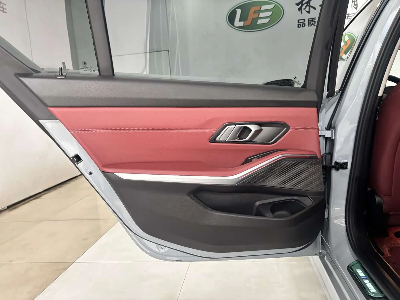 BMW 3 Series 2025 — Photo 20/20