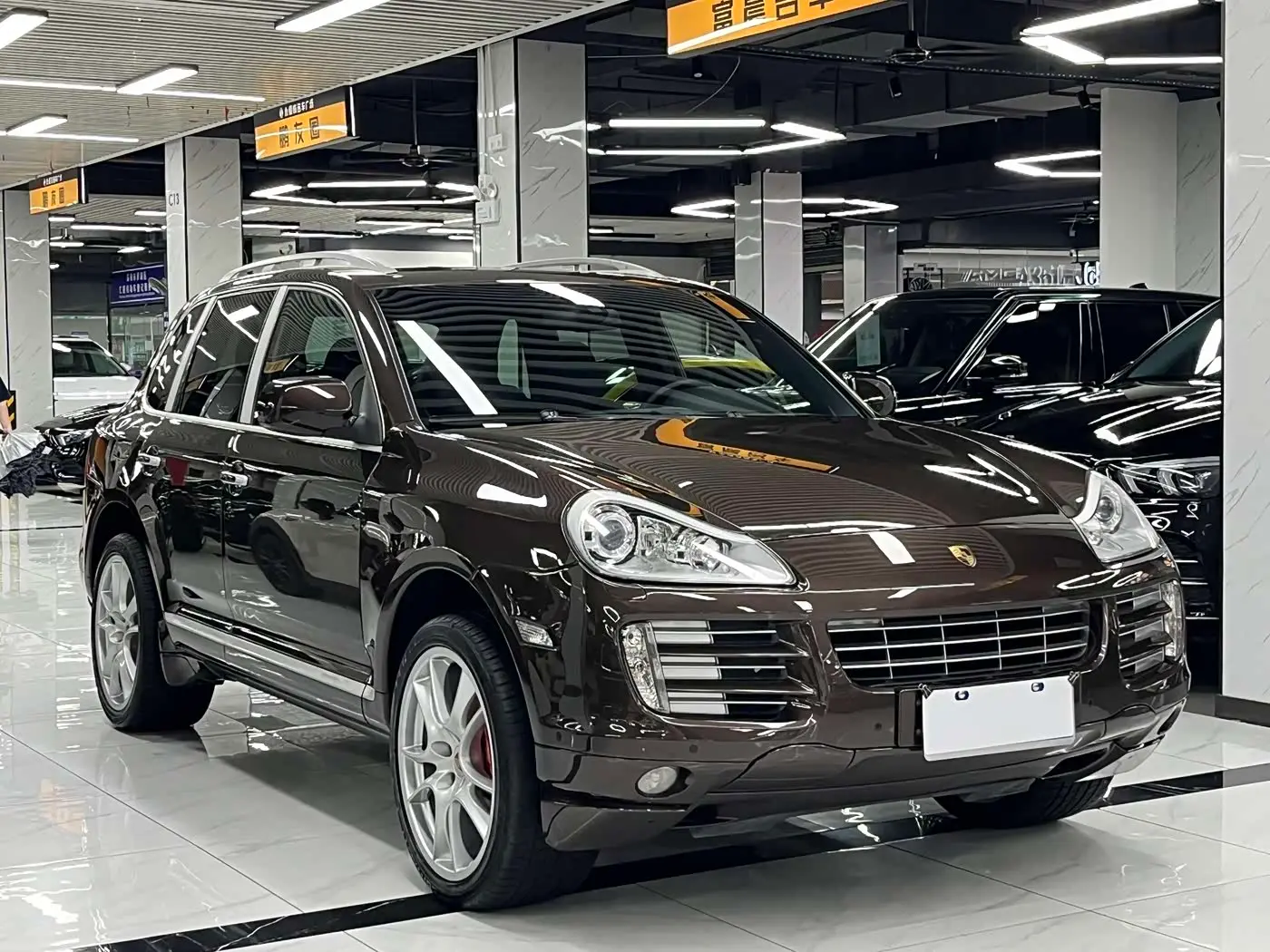 Porsche Cayenne 2009 — Photo 3/18