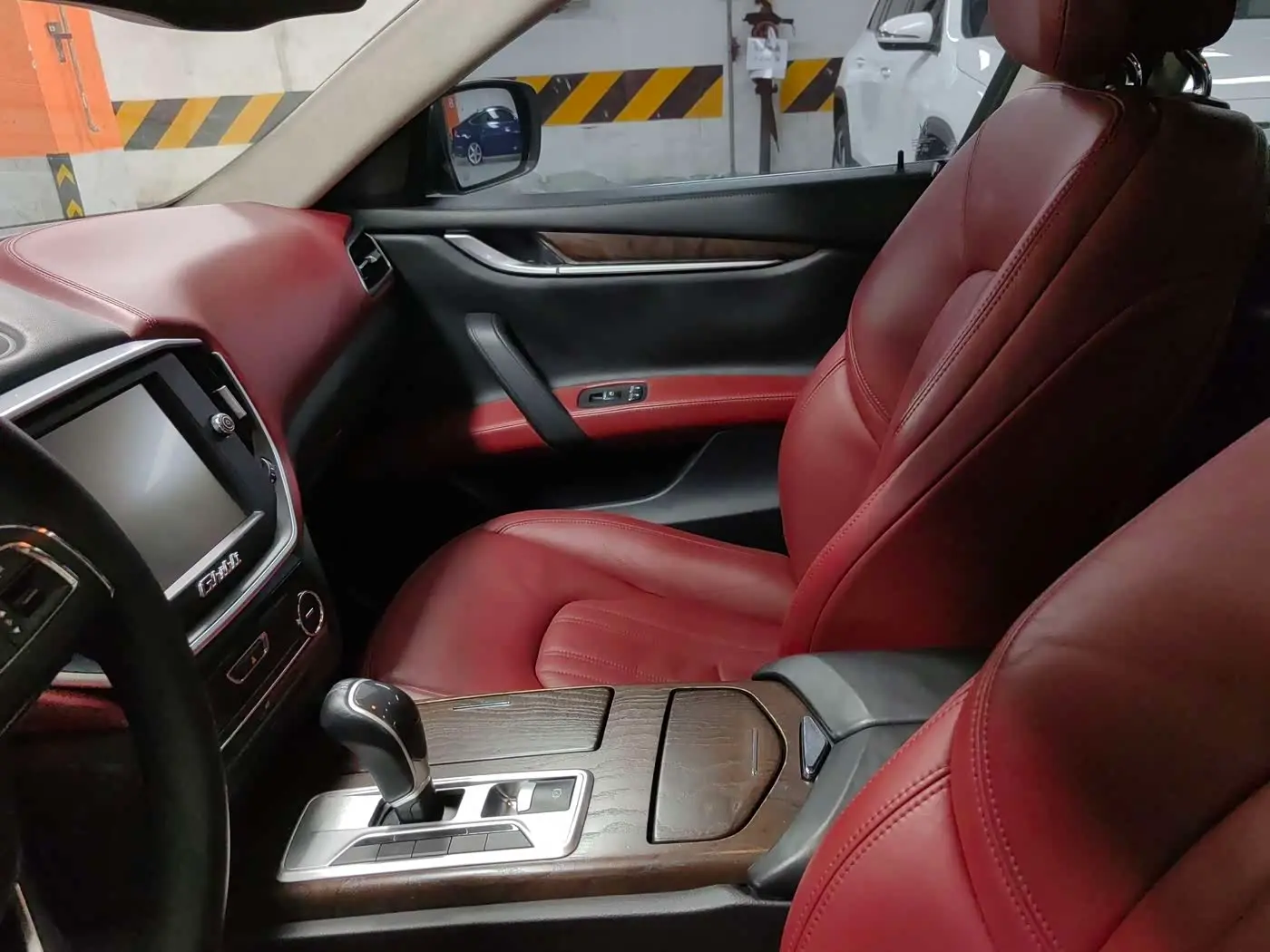 Maserati Ghibli 2015 — Photo 6/18