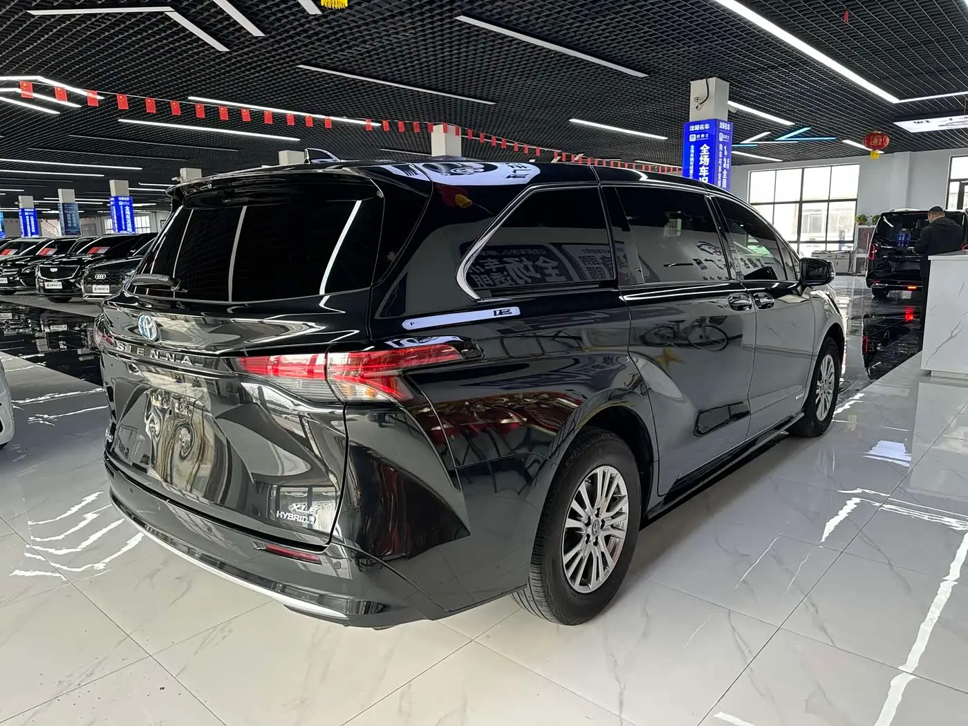 Toyota Sienna 2022 — Photo 9/9