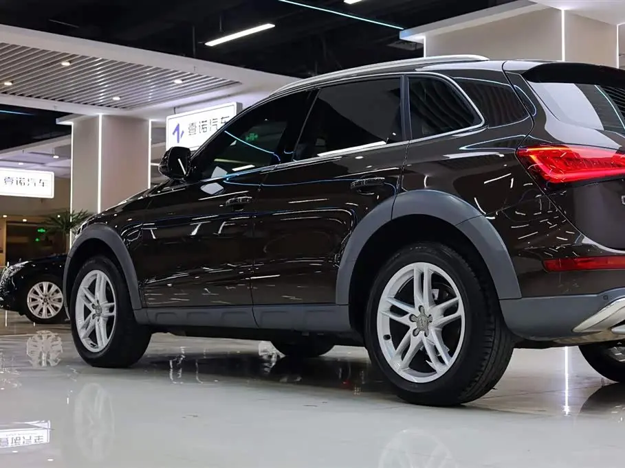 Audi Q5 2018 — Фото 11/20