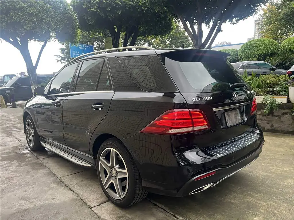 Mercedes-Benz GLE 2016 — Фото 7/16