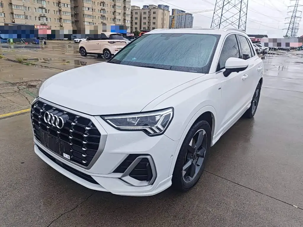 Audi Q3 2021 — Şəkil 1/20