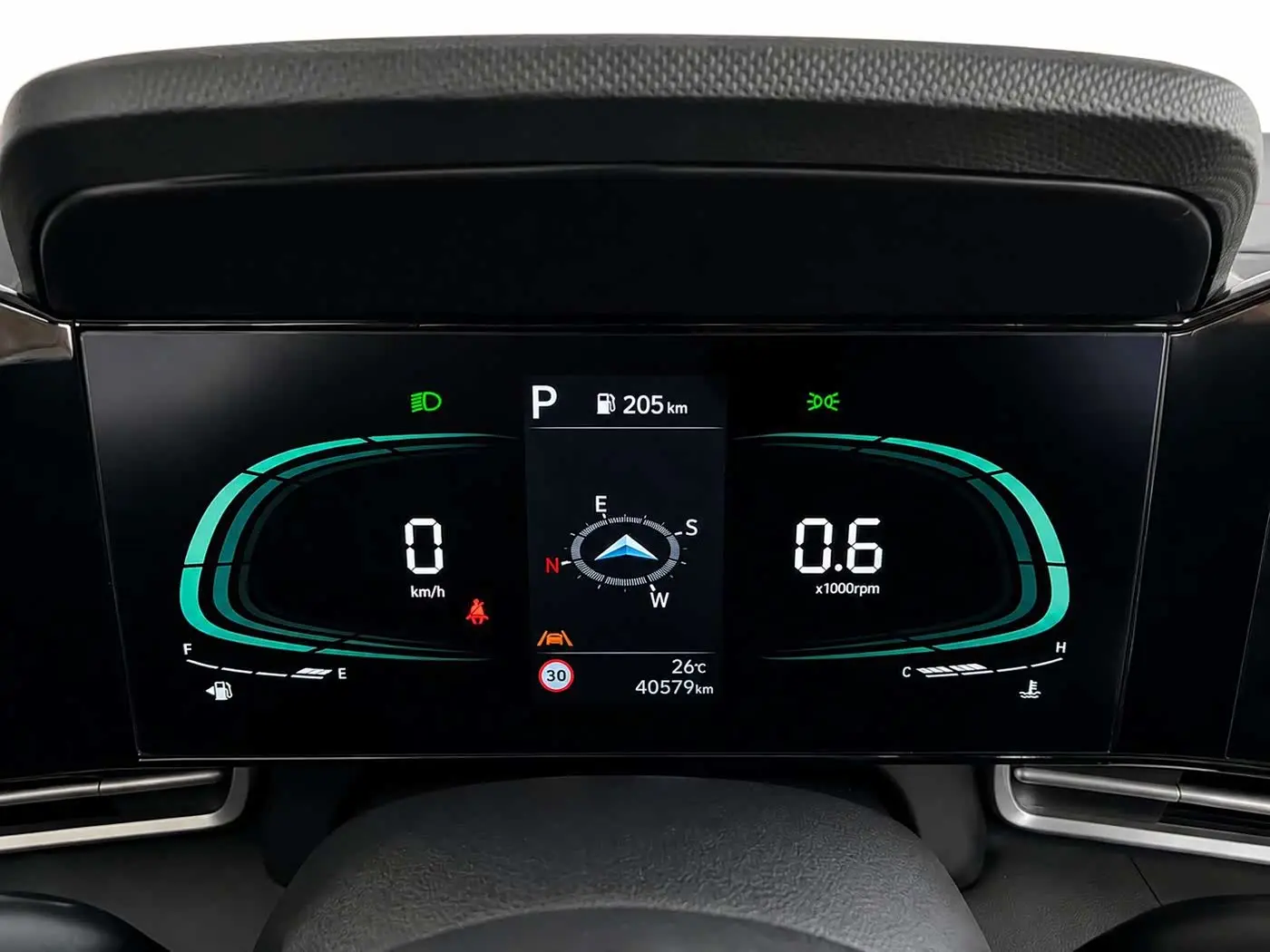 Hyundai Elantra 2023 — Photo 17/20