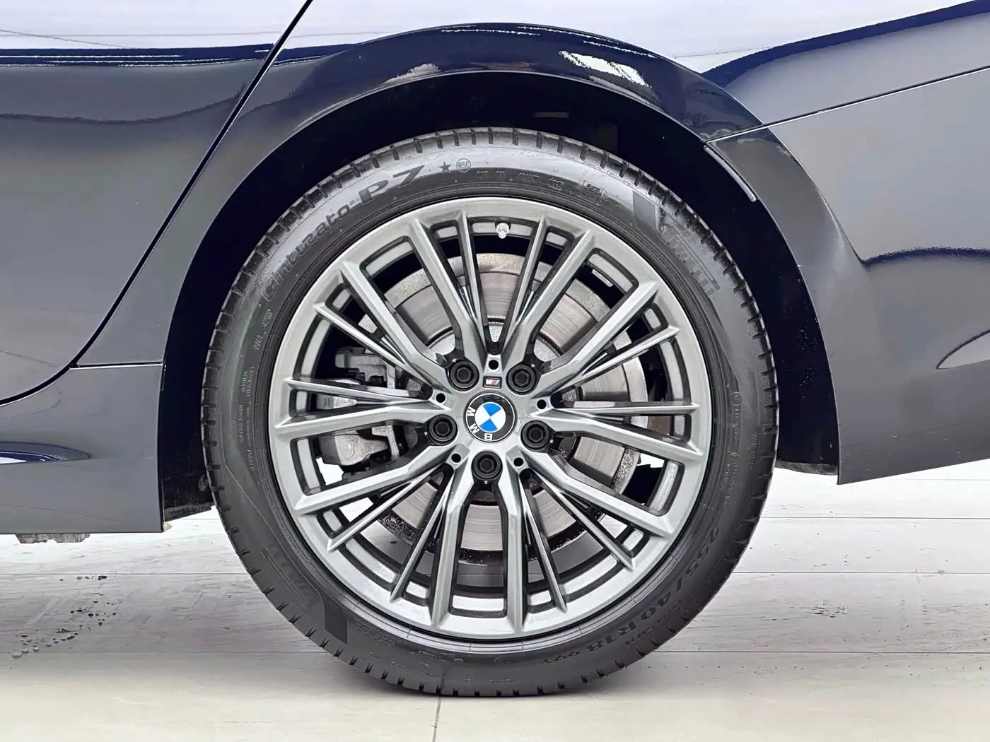 BMW 3 Series 2021 — Photo 12/13