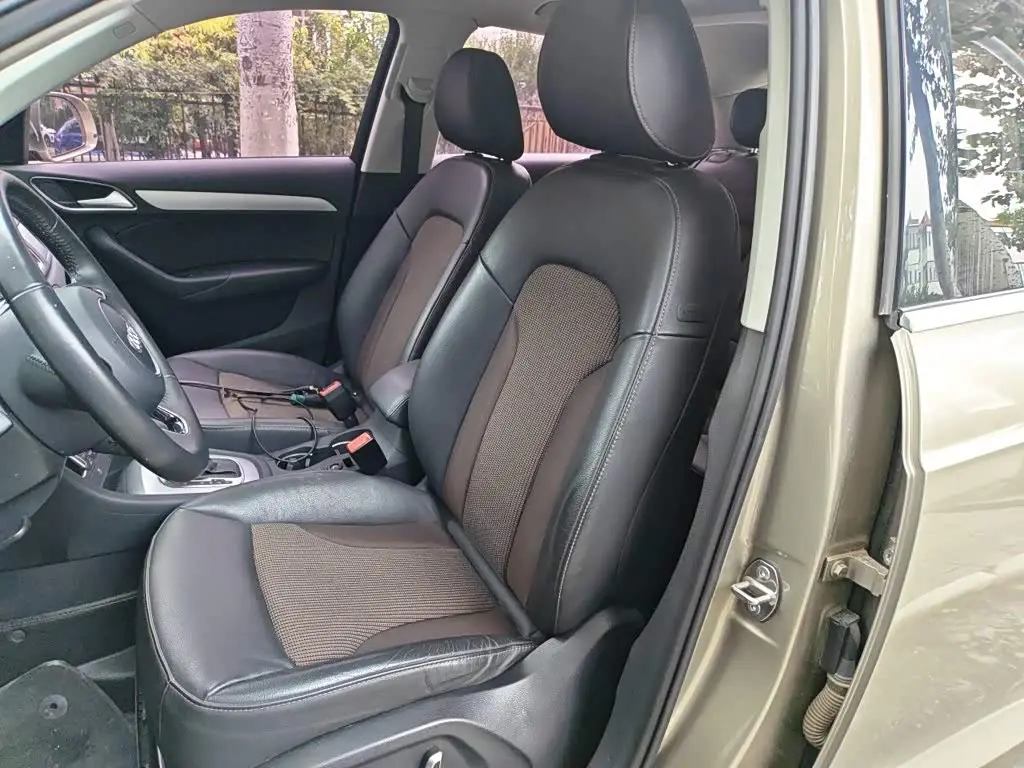 Audi Q3 2018 — Photo 8/20