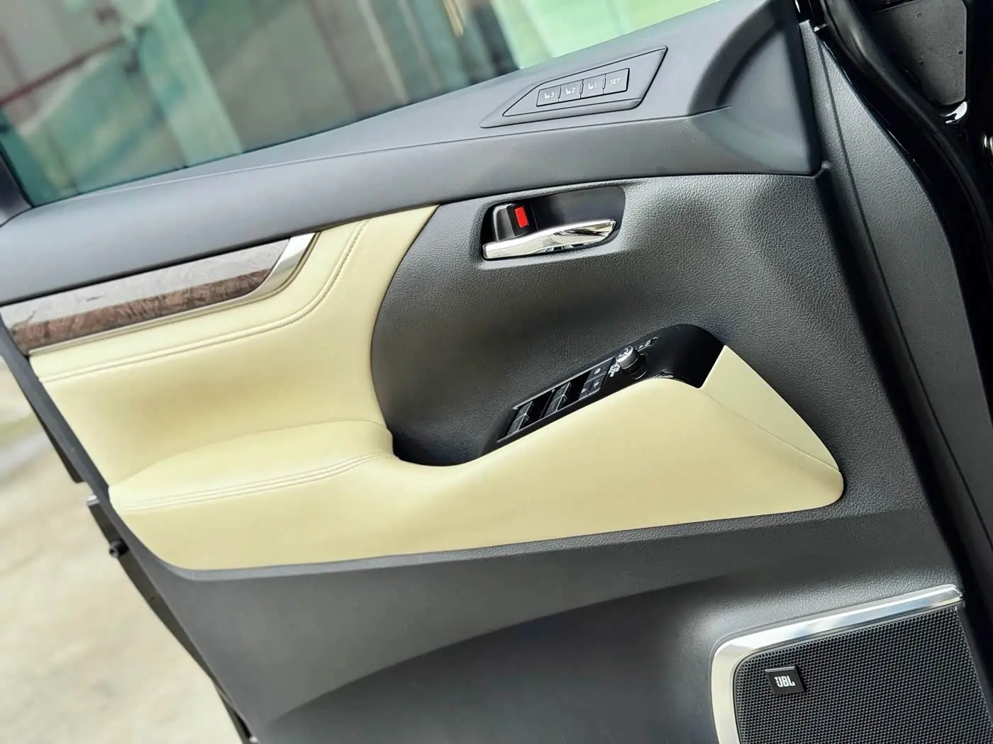 Toyota Alphard 2021 — Фото 16/20