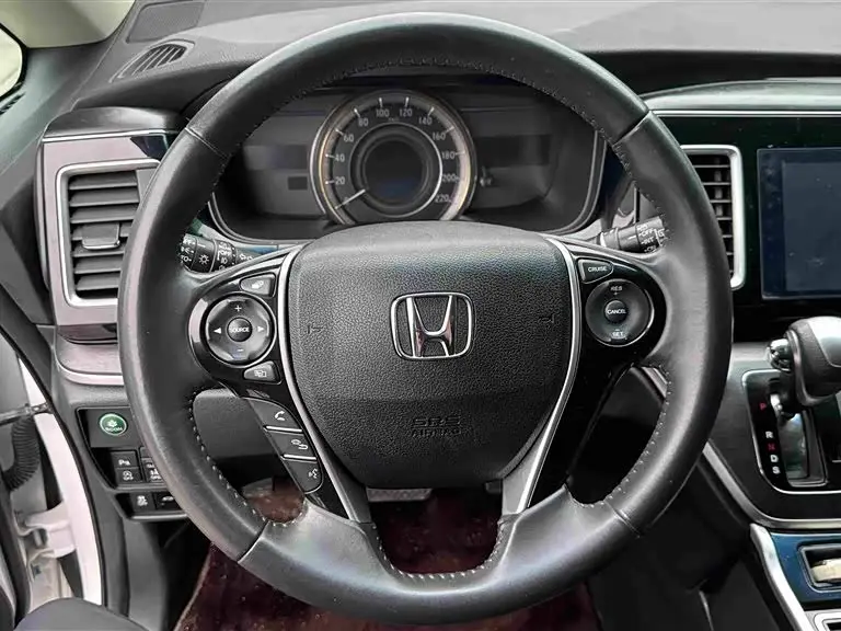 Honda Elysion 2019 — Фото 8/14