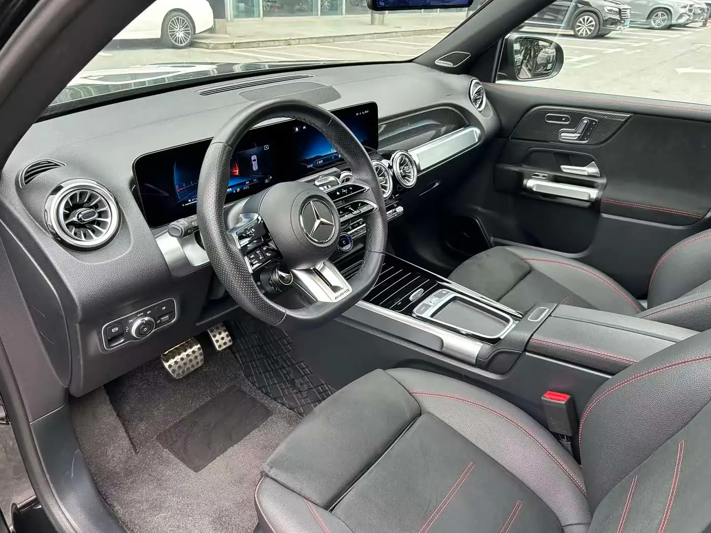 Mercedes-Benz GLB AMG 2025 — ფოტო 9/17