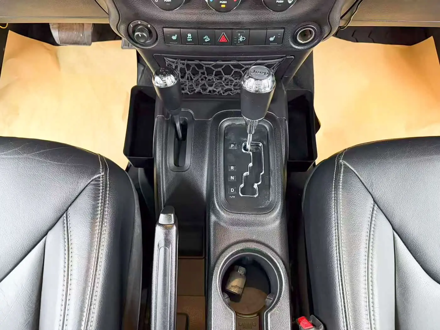 Jeep Wrangler 2017 — Фото 19/20
