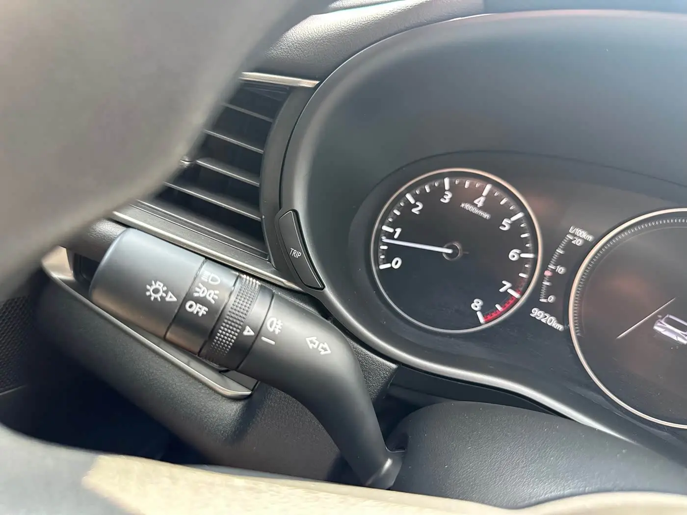 Mazda CX-30 2024 — Photo 7/20