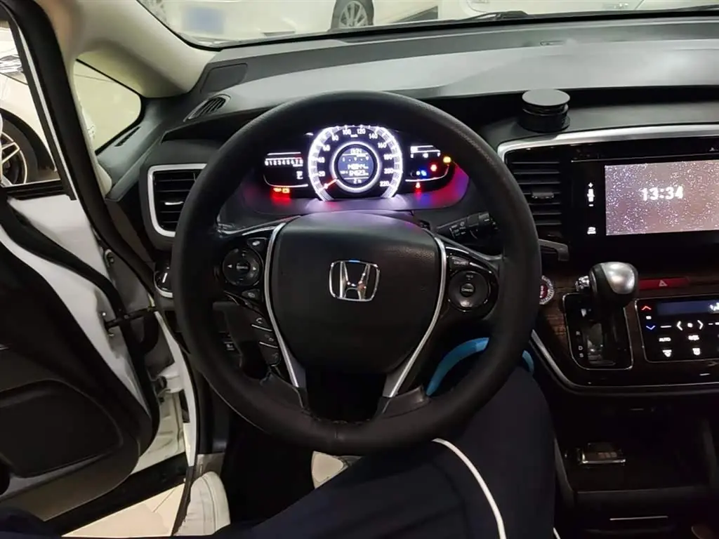 Honda Odyssey 2018 — Photo 11/20