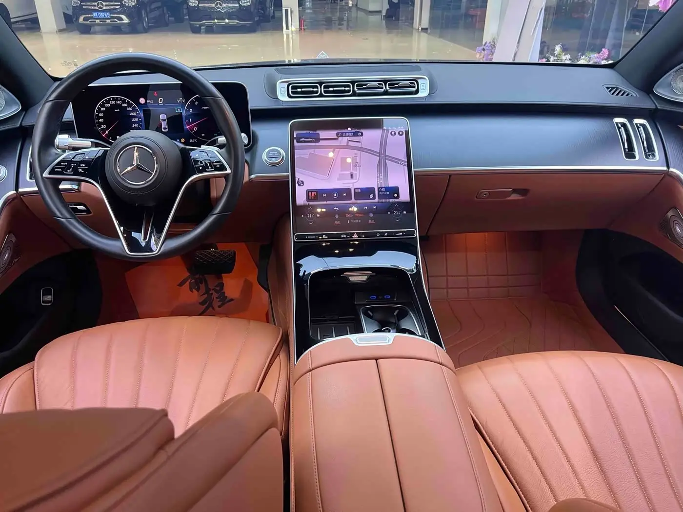 Mercedes-Benz S-Class 2024 — Photo 19/20