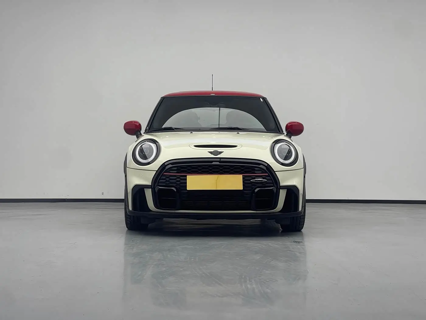 MINI JCW 2022 — Photo 2/20