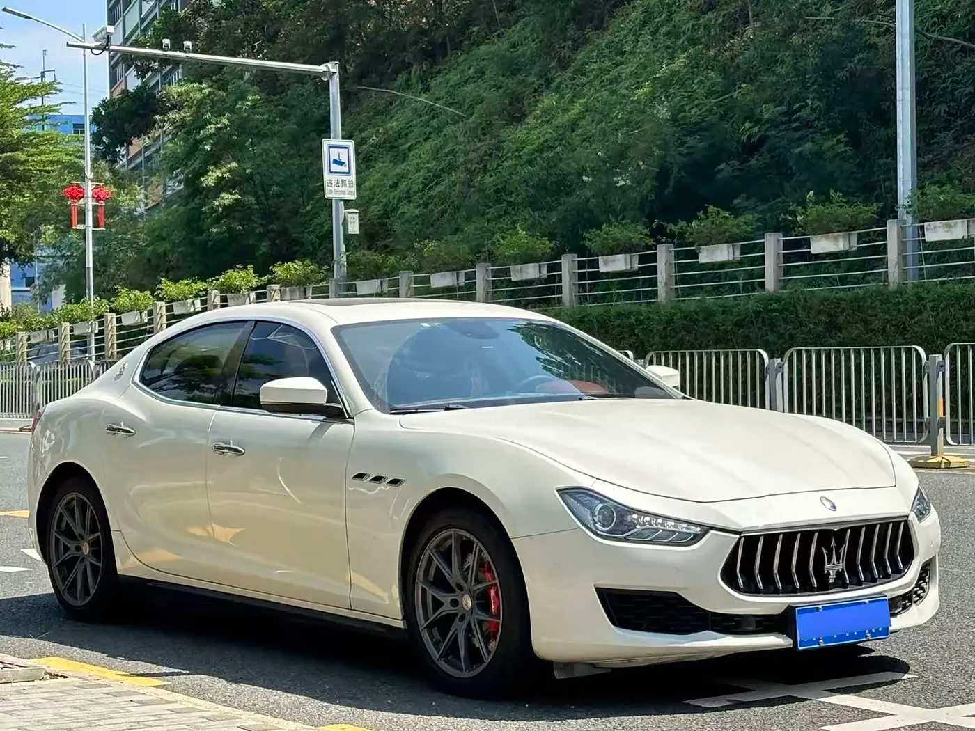 Maserati Ghibli 2018 — Şəkil 2/9
