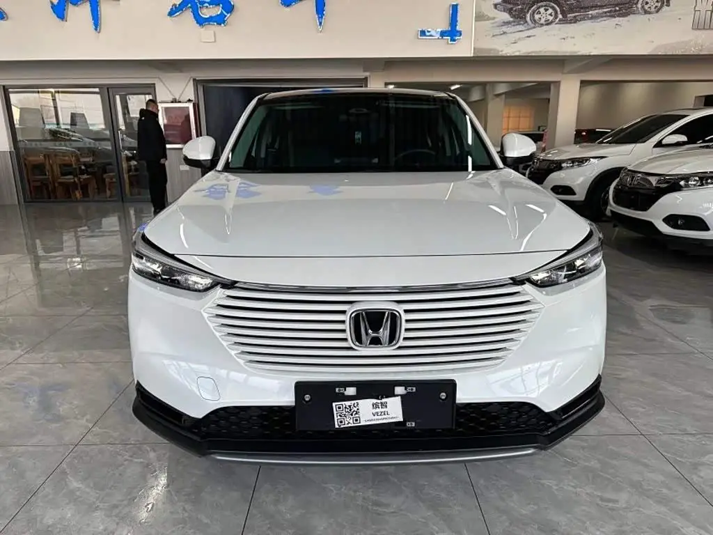 Honda Vezel 2024 — Photo 3/8