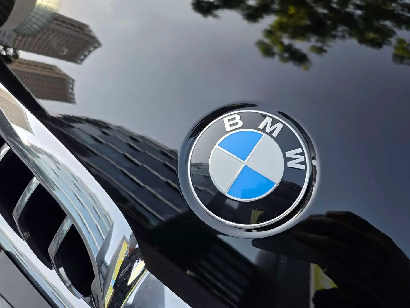 BMW 5 Series 2021 — Photo 19/20