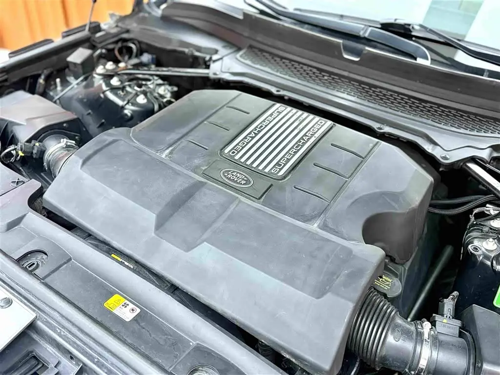 Land Rover Range Rover 2016 — Şəkil 18/19