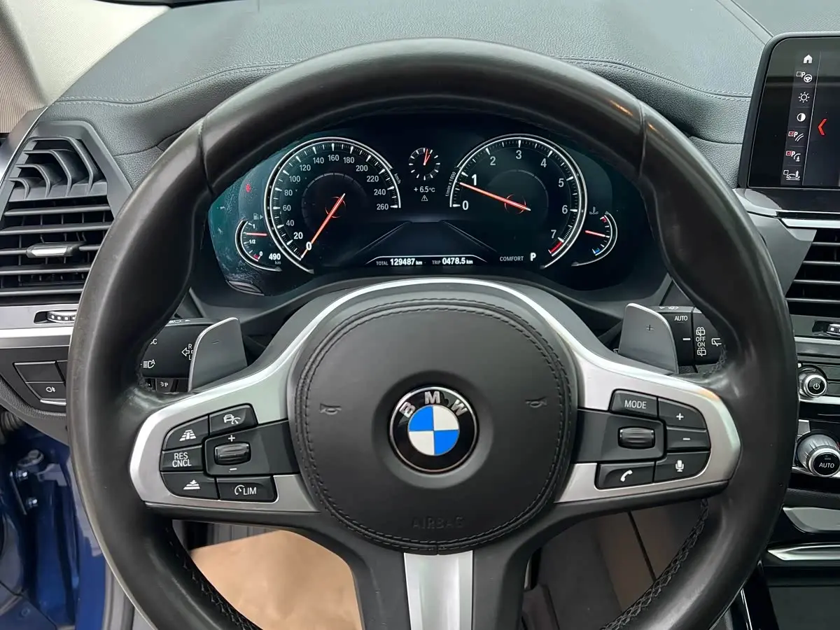 BMW X3 2019 — Фото 9/18