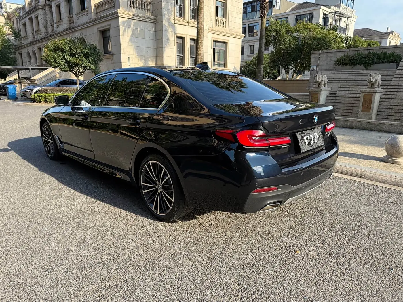 BMW 5 Series 2023 — Şəkil 4/9