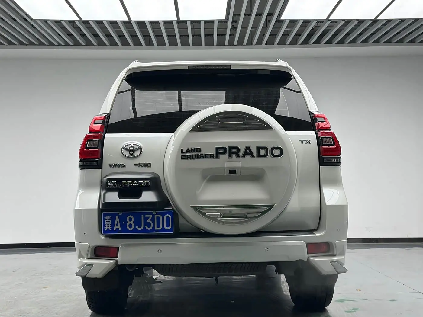 Toyota Prado 2019 — Photo 13/15