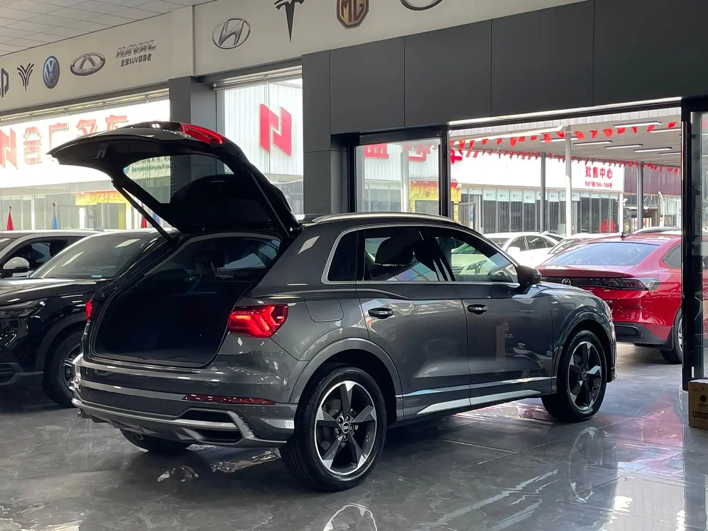 Audi Q3 2022 — Photo 17/17