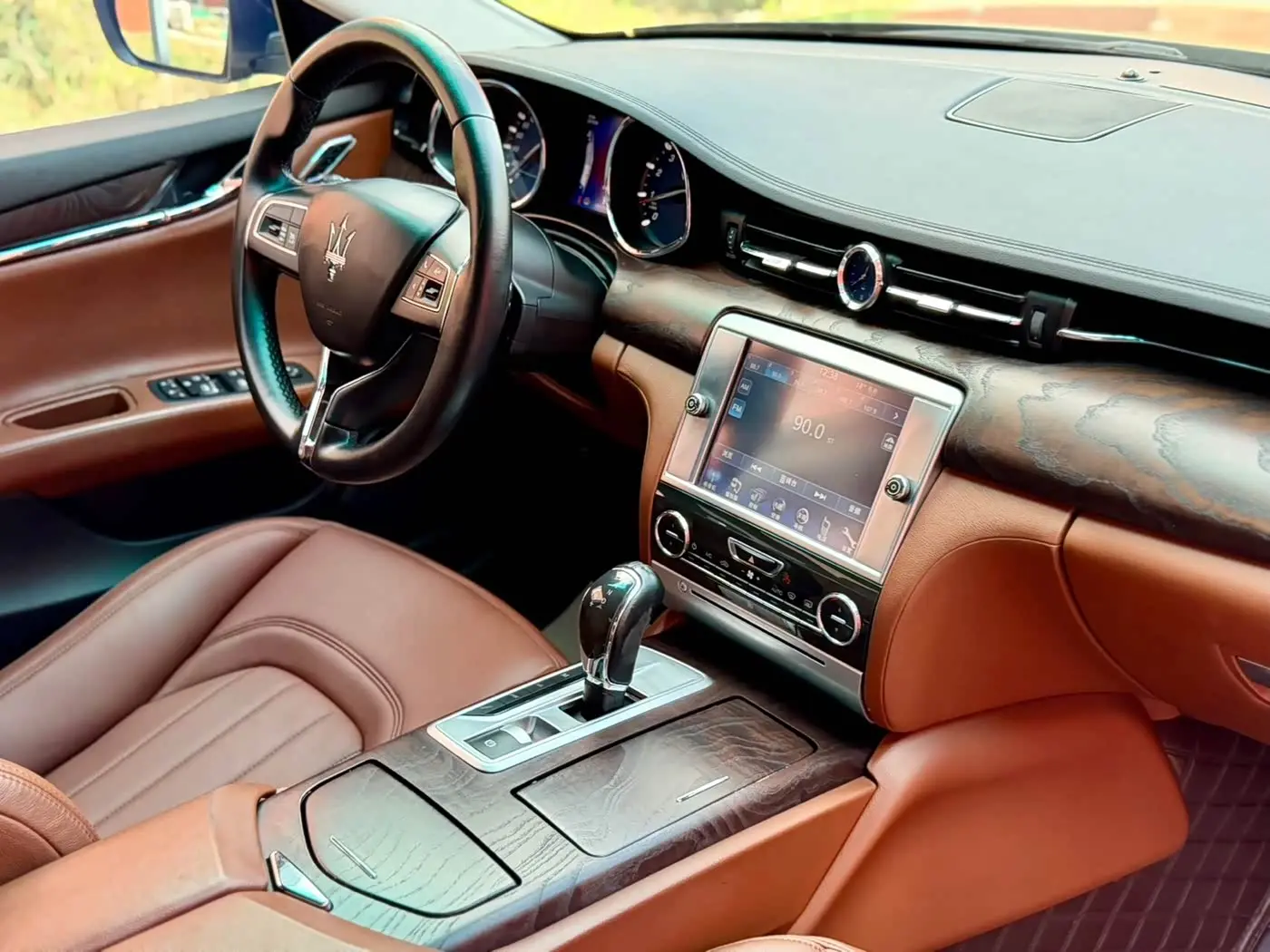 Maserati Quattroporte 2015 — Şəkil 20/20