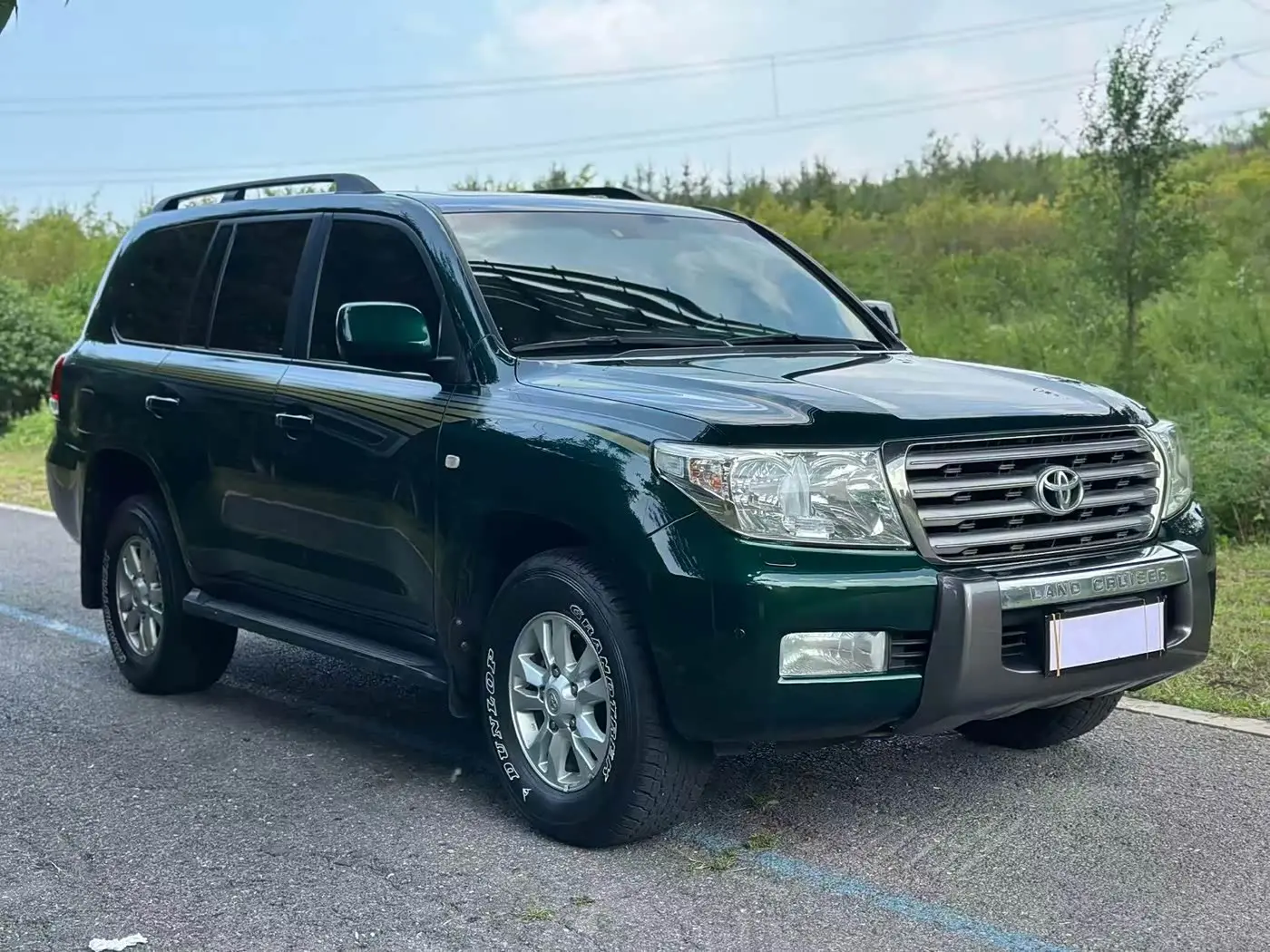 Toyota Land Cruiser 2010 — Photo 3/13