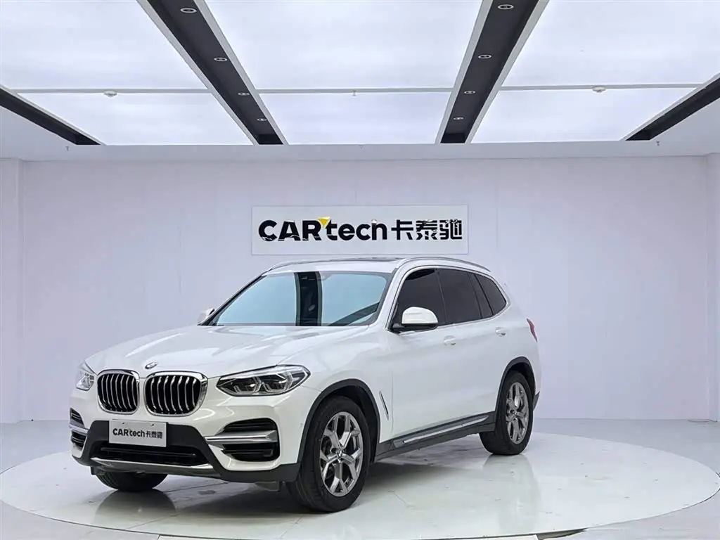 BMW X3 2020 — Фото 1/20