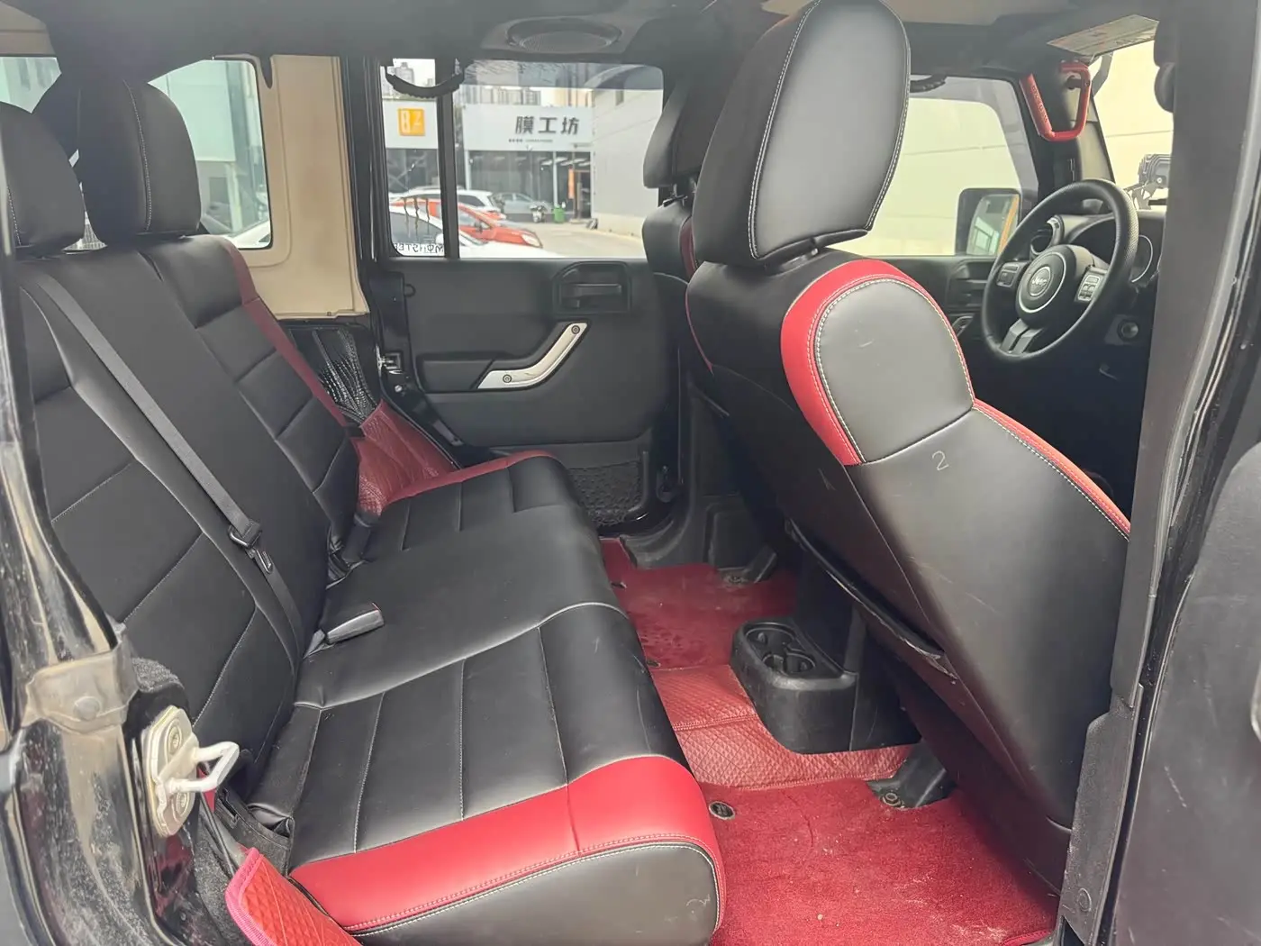 Jeep Wrangler 2013 — Фото 11/11