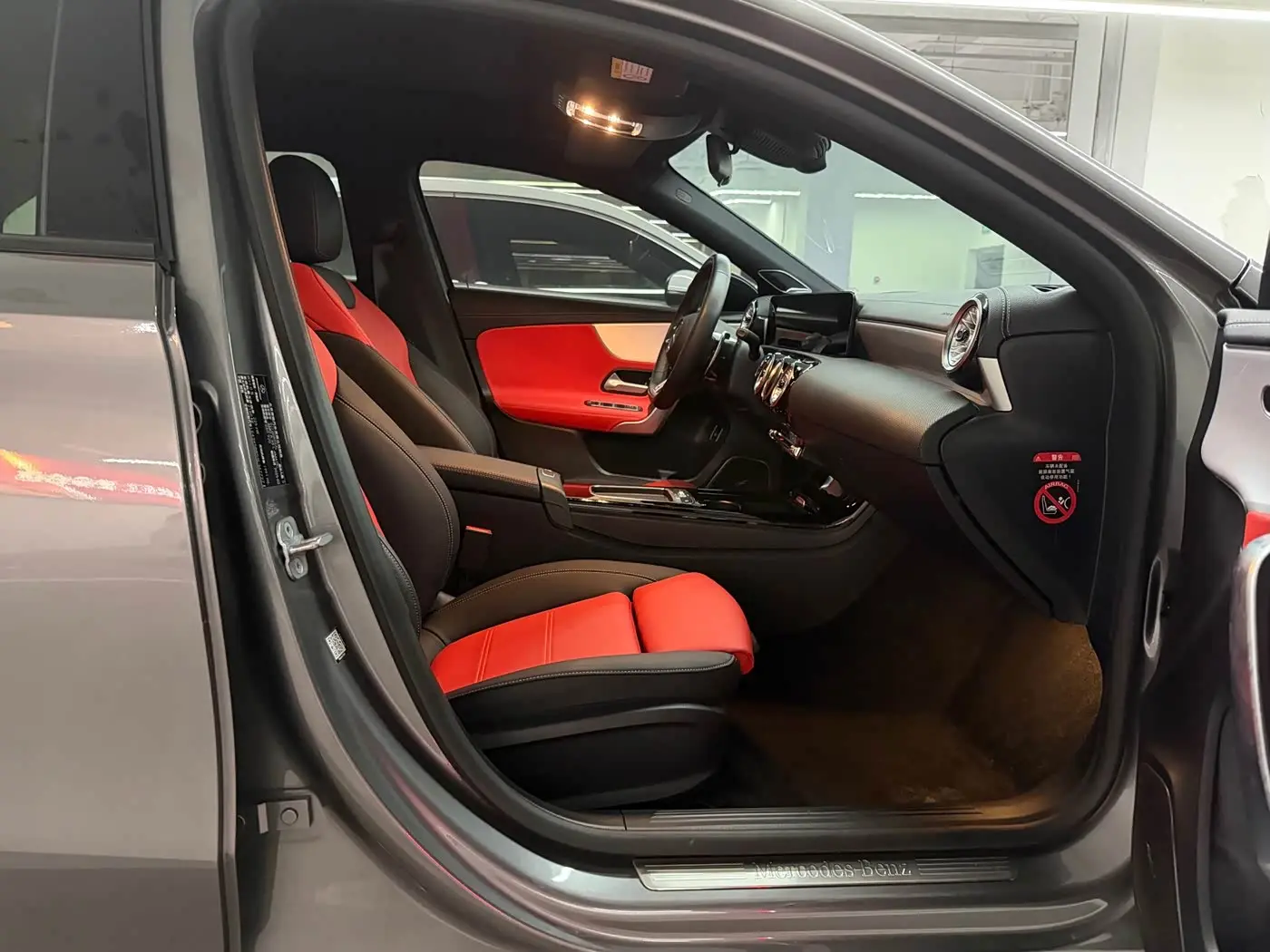 Mercedes-Benz A-Class AMG 2025 — Фото 14/17
