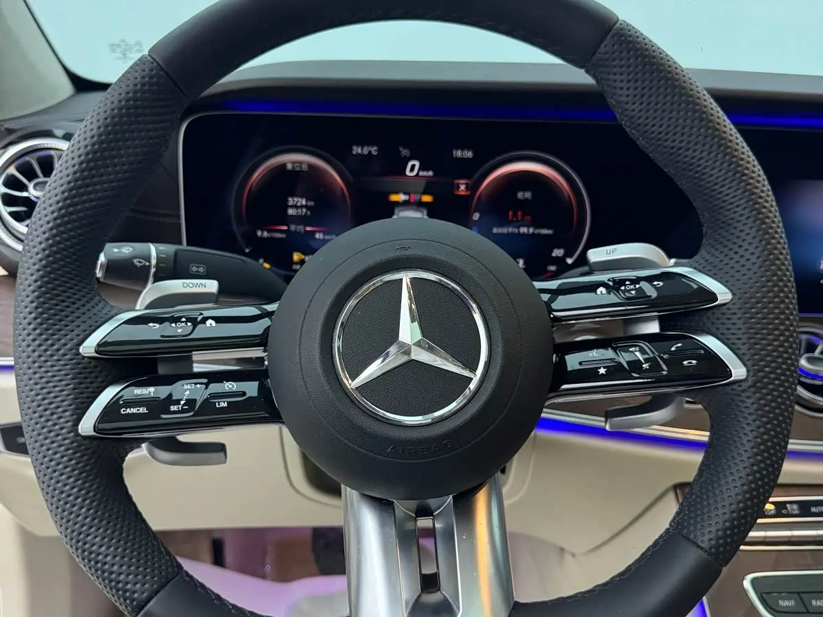 Mercedes-Benz E-Class 2019 — Şəkil 10/11