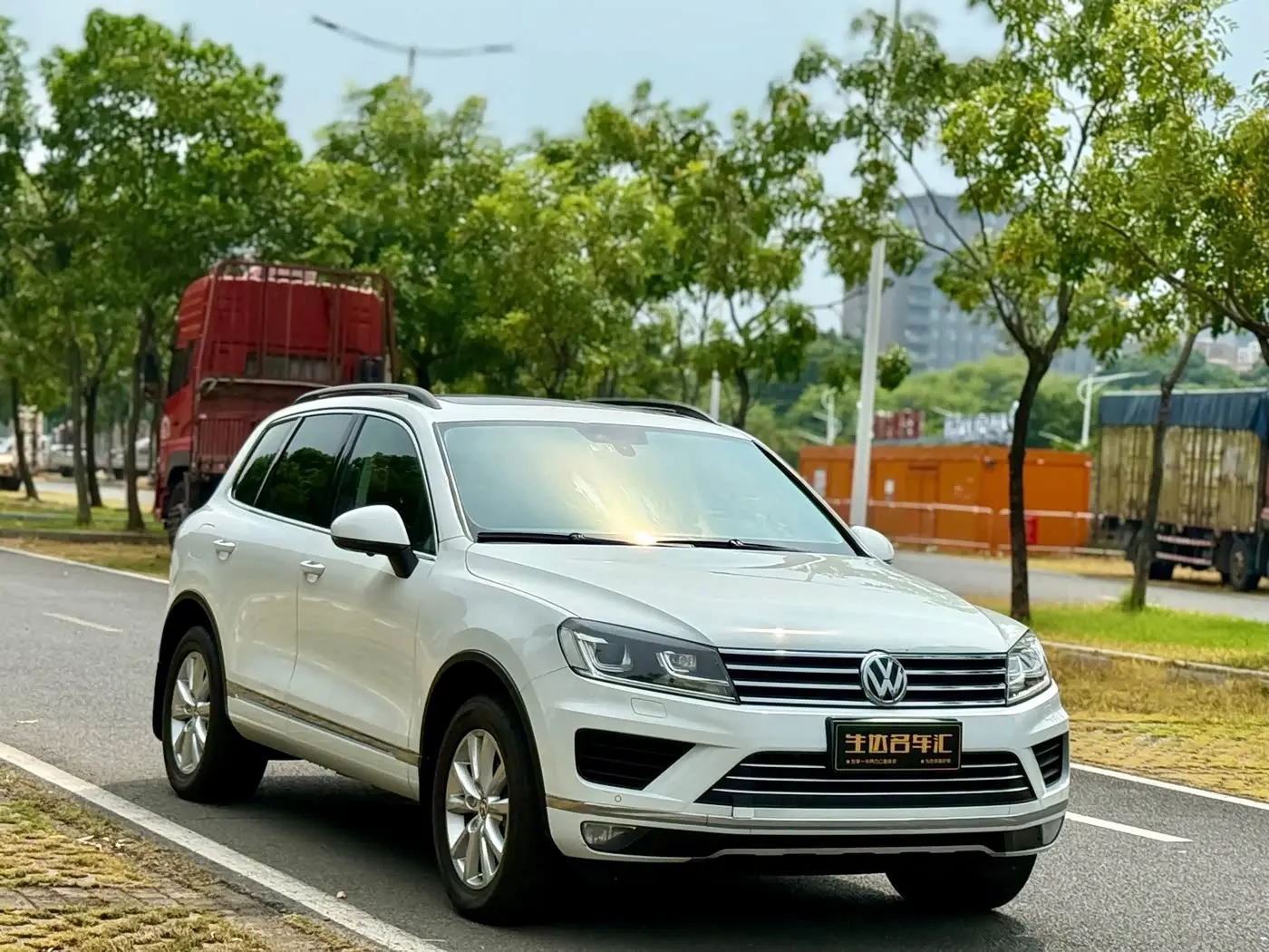 Volkswagen Touareg 2016 — Фото 3/18