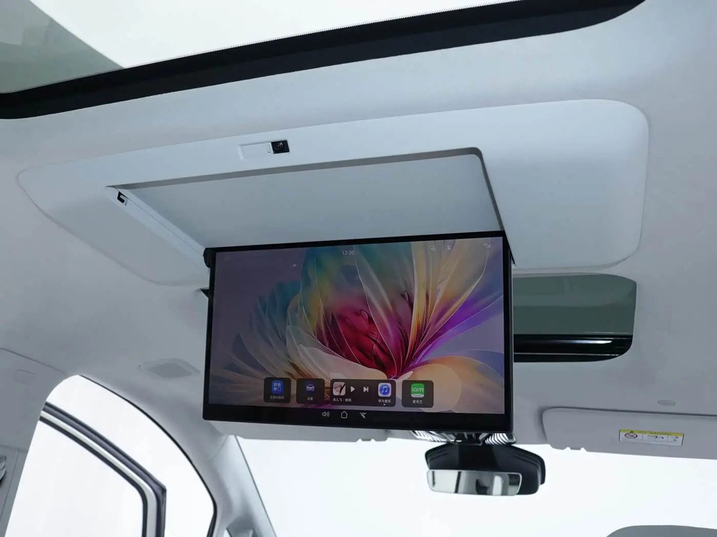 Voyah Auto Voyah Dreamer 2025 — Photo 19/20