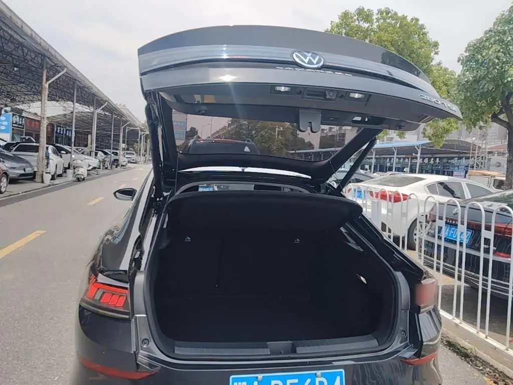 Volkswagen Lamando 2023 — Photo 15/20