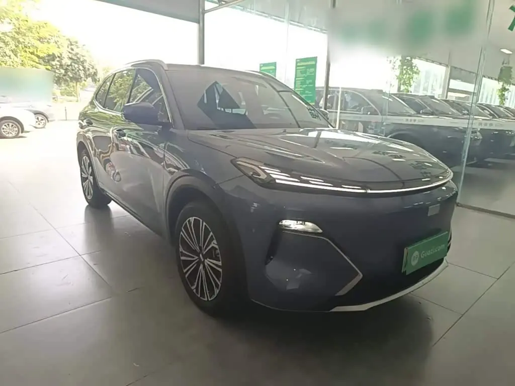 Geely Galaxy Galaxy Starship 7 EM-i 2024 — Şəkil 4/20